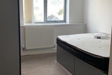 6 bed flat, 10 Kinterbury Street, City Centre, Plymouth, PL12DG - Image 4